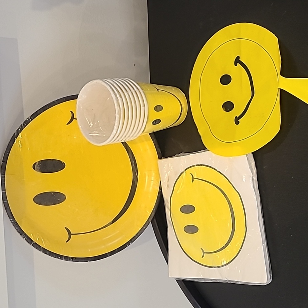 Vintage 90s smiley face birthday party bundle
